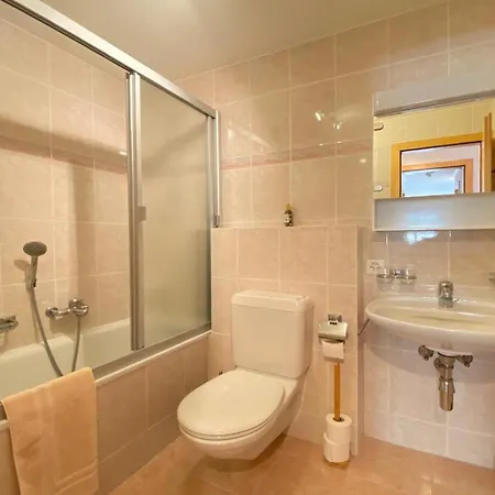 Clarmont 122 Lejlighed *